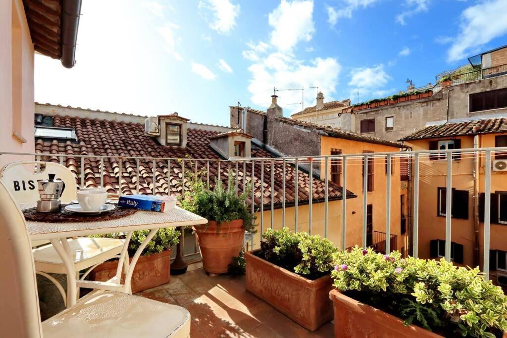 Appartement Pantheon Stylish Attic Rome